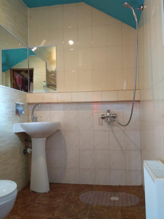 Kitech Guest House โอเดสซา ภายนอก รูปภาพ