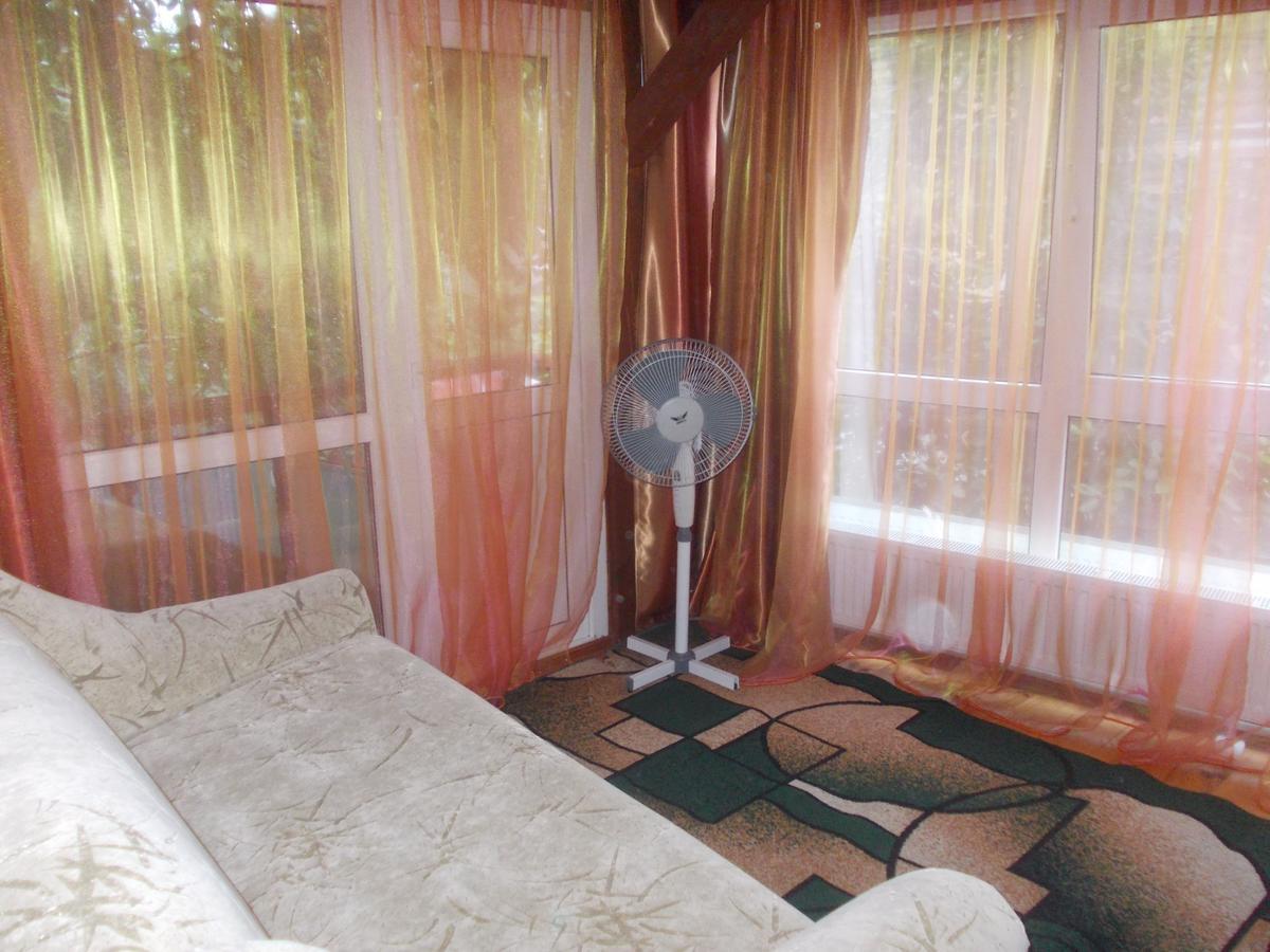 Kitech Guest House โอเดสซา ภายนอก รูปภาพ